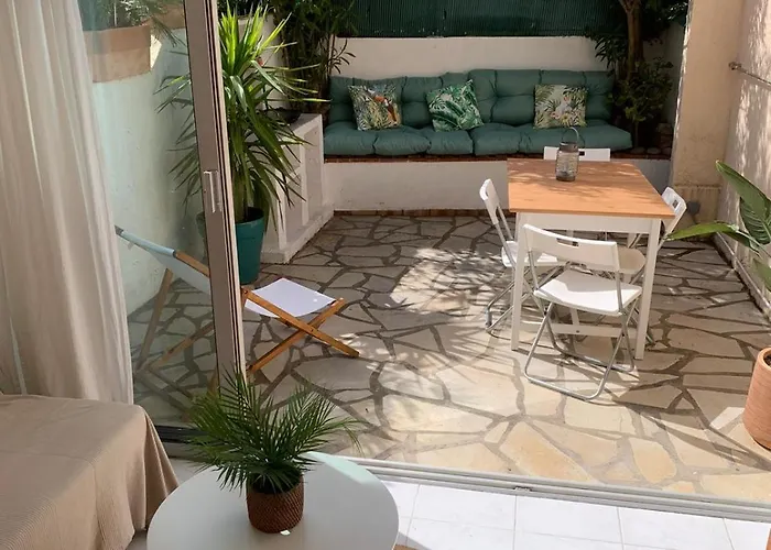 Bright Studio With Small Terrace